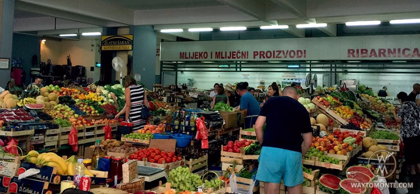 Lubenice za 1 €, domaća jaja 4 €, tikvice 2 € – pogledajte cijene sa budvanske pijace