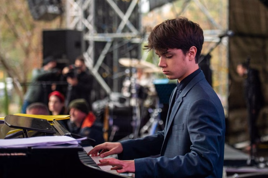 (FOTO/VIDEO) „Muzika raspoloženja“: Prvog dana 2024. Budvu ispunile najfinije melodije klasične muzike