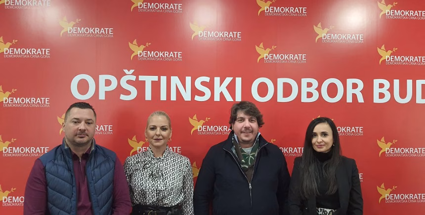 (VIDEO) Press budvanskih Demokrata: Sjednica odložena bez valjanog obrazloženja, izbori najbolje rješenje