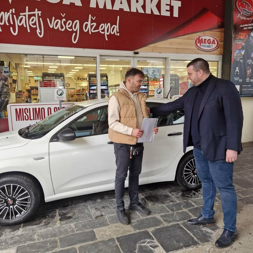 Mitrović uručio nagrade dobitnicima velike Megine nagradne igre