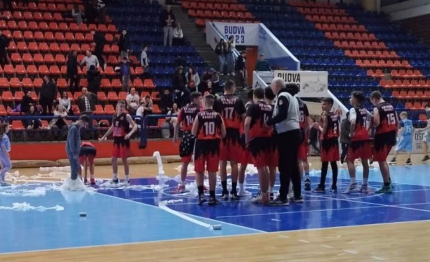 Mladi pioniri Magic Basketa pobijedili ekipu Ulcinja