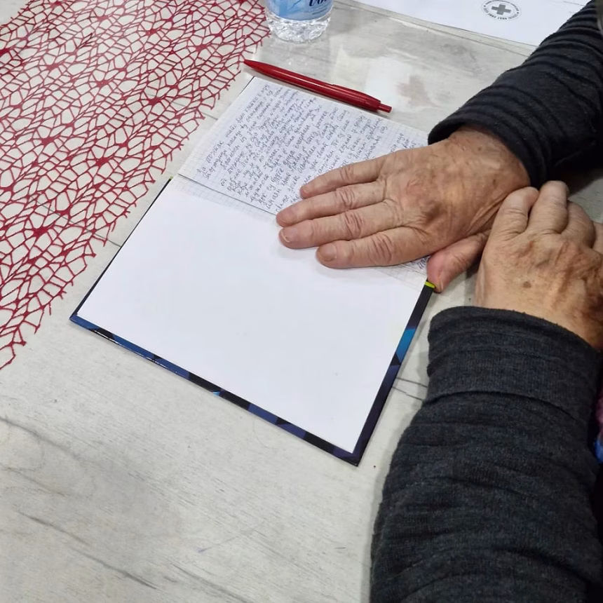 Crveni krst Budva poziva starije sugrađane na kreativnu radionicu pisanja za bolje mentalno zdravlje