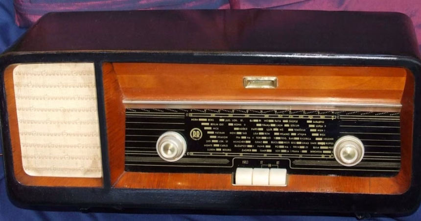 Tozove priče: Pozdravi i čestitke