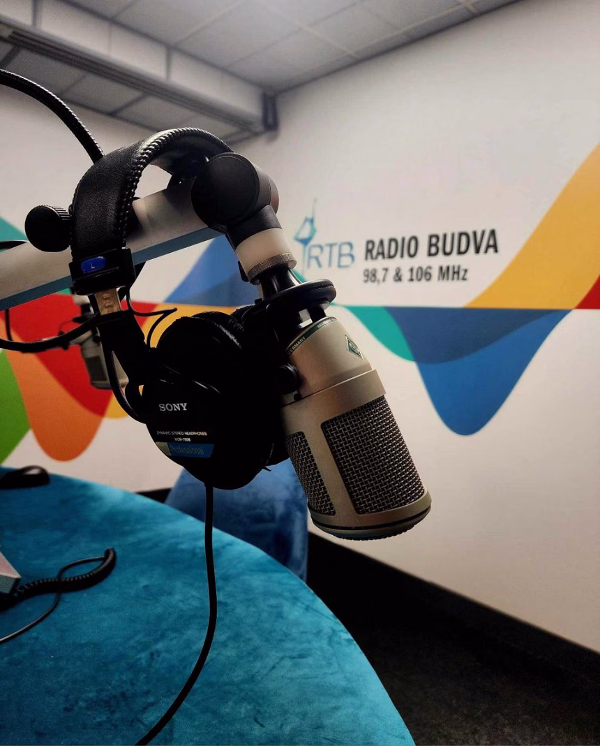Neka Radio Budva bude vaš izbor i ovog poslednjeg aprilskog dana