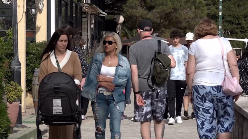 U Budvi boravi oko 9.000 turista, u hotelskom smještaju oko 10 posto više gostiju