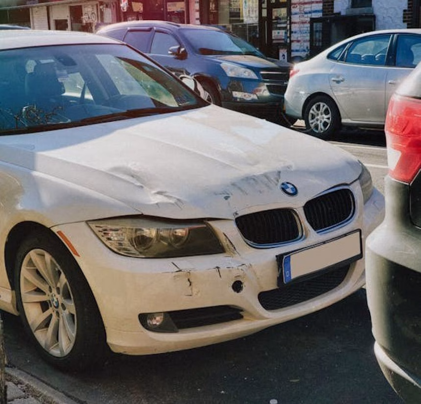 Tokom vikenda evidentirano 75 saobraćajnih nezgoda, 67 lica lišena slobode