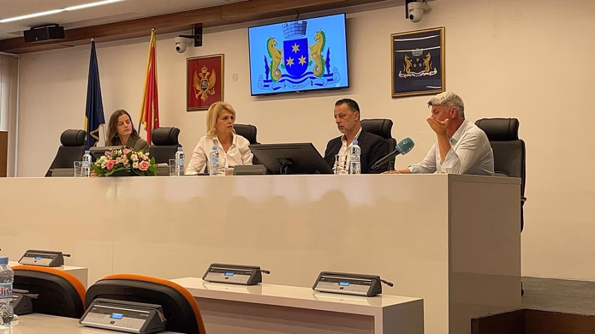 (VIDEO/FOTO) Djevojke ispisale istoriju: Odbojkašice na prijemu kod Dokić