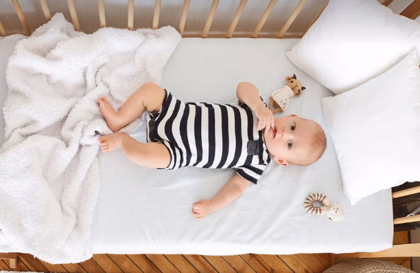 Zašto se beba probudi kada je spustimo u krevet