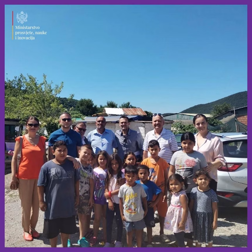 Potpisano deset ugovora sa roditeljima romskih mališana iz naselja Palestina