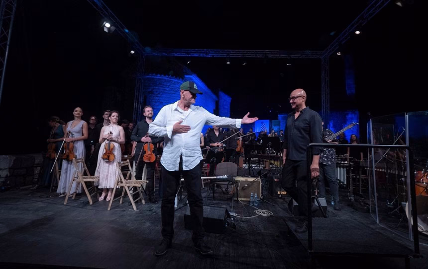 Spektakl u Budvi: Stefanovski, Emin i Crnogorski simofonijski orkestar otvorili muzički program Grada teatra