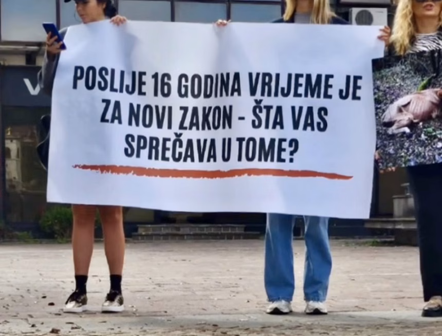 Protest protiv zlostavljanja životinja ispred Ministarstva poljoprivrede