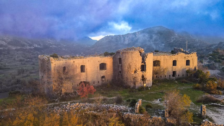 Zanimljiva prošlost tvrđave Kosmač: Odbrambeni objekat Habsburške monarhije i kulturno dobro Budve