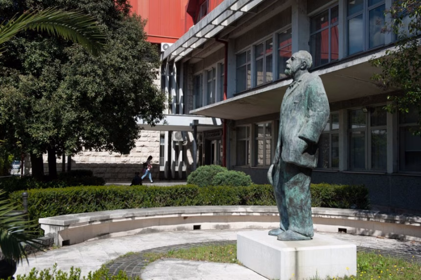 Danas skup studenata ispred Pravnog fakulteta