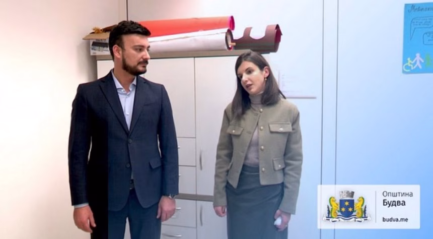 Opština Budva obezbijedila novogodišnje paketiće za korisnike Dnevnog centra „Biseri"