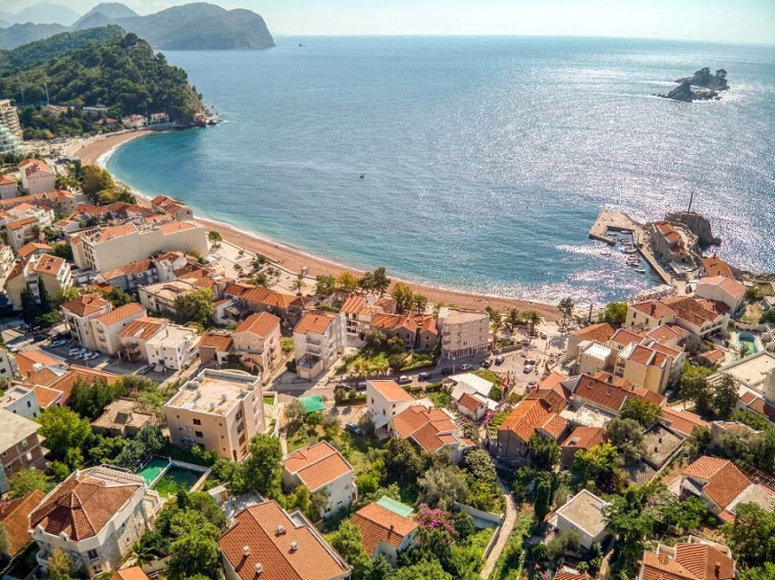 Budva dobija laboratoriju u Hitnoj pomoći, Petrovac prvu ambulantu HP