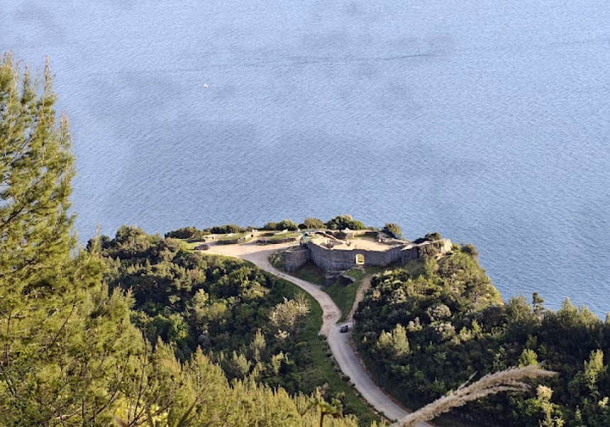 Prirodni biser iznad Budve bez zaštite dok se planira gradnja od 10.000 kvadrata