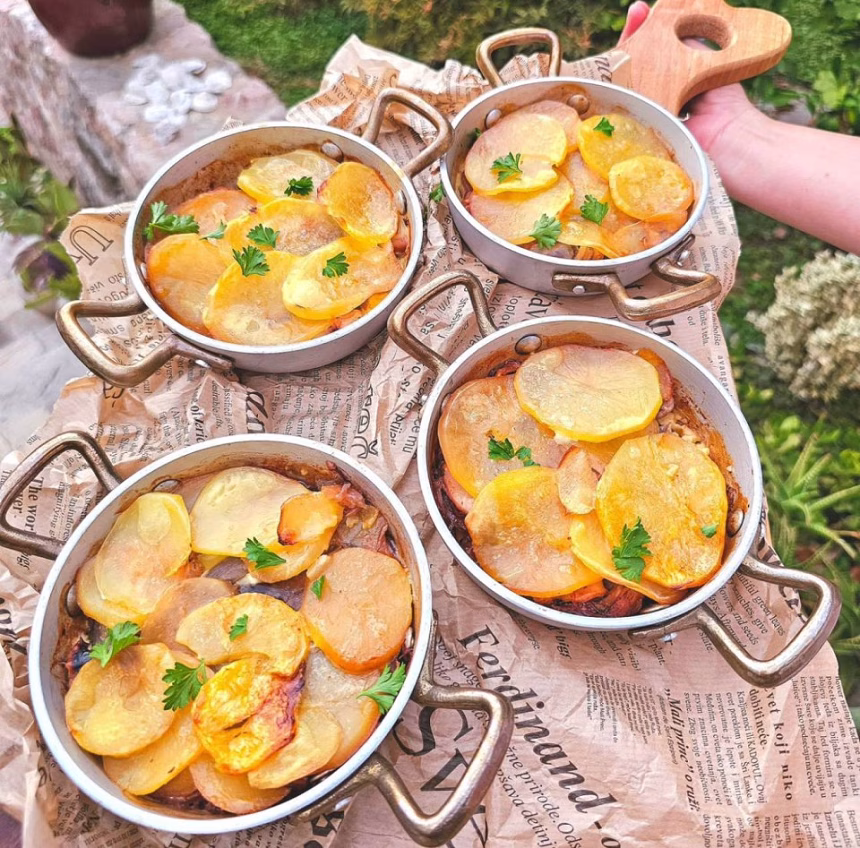 Miris divlje nerandže u Buljarici i čarobni svijet Senke Gregović