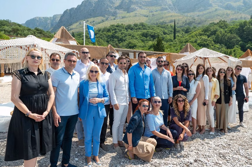 Prva Plava zastavica za 2025. svečano podignuta na Drobnom pijesku