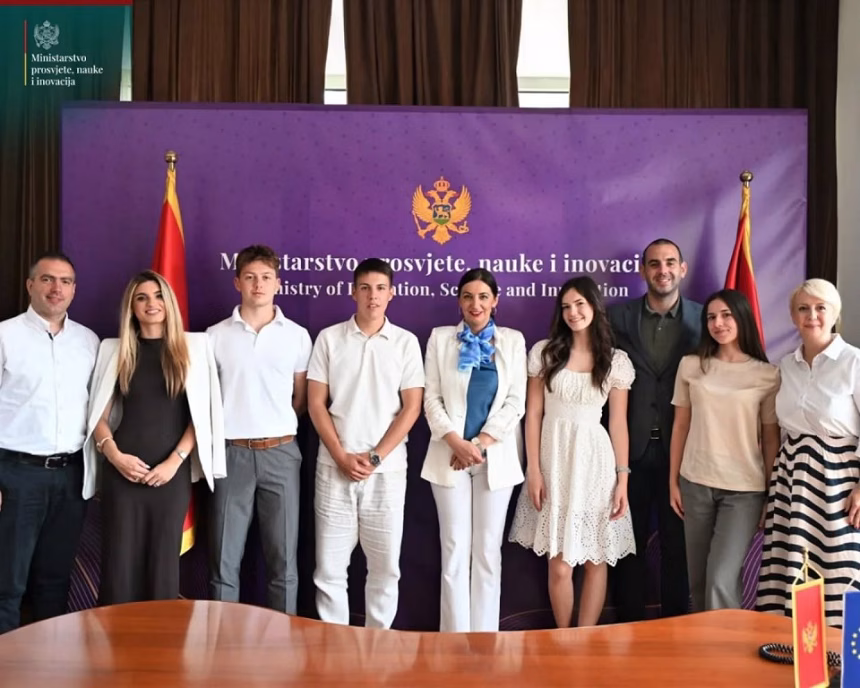 Učenici iz Budve predstavljaju Crnu Goru na najvećem evropskom festivalu preduzetništva