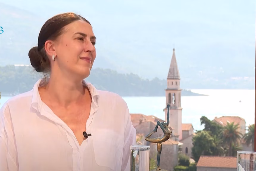 Ovacije publike najbolji uvod u jubilarnih 40 godina festivala Grad teatar