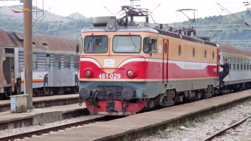 Tri godine da se isporuče tri nova voza: Raspisan tender za obnovu voznog parka Željezničkog prevoza