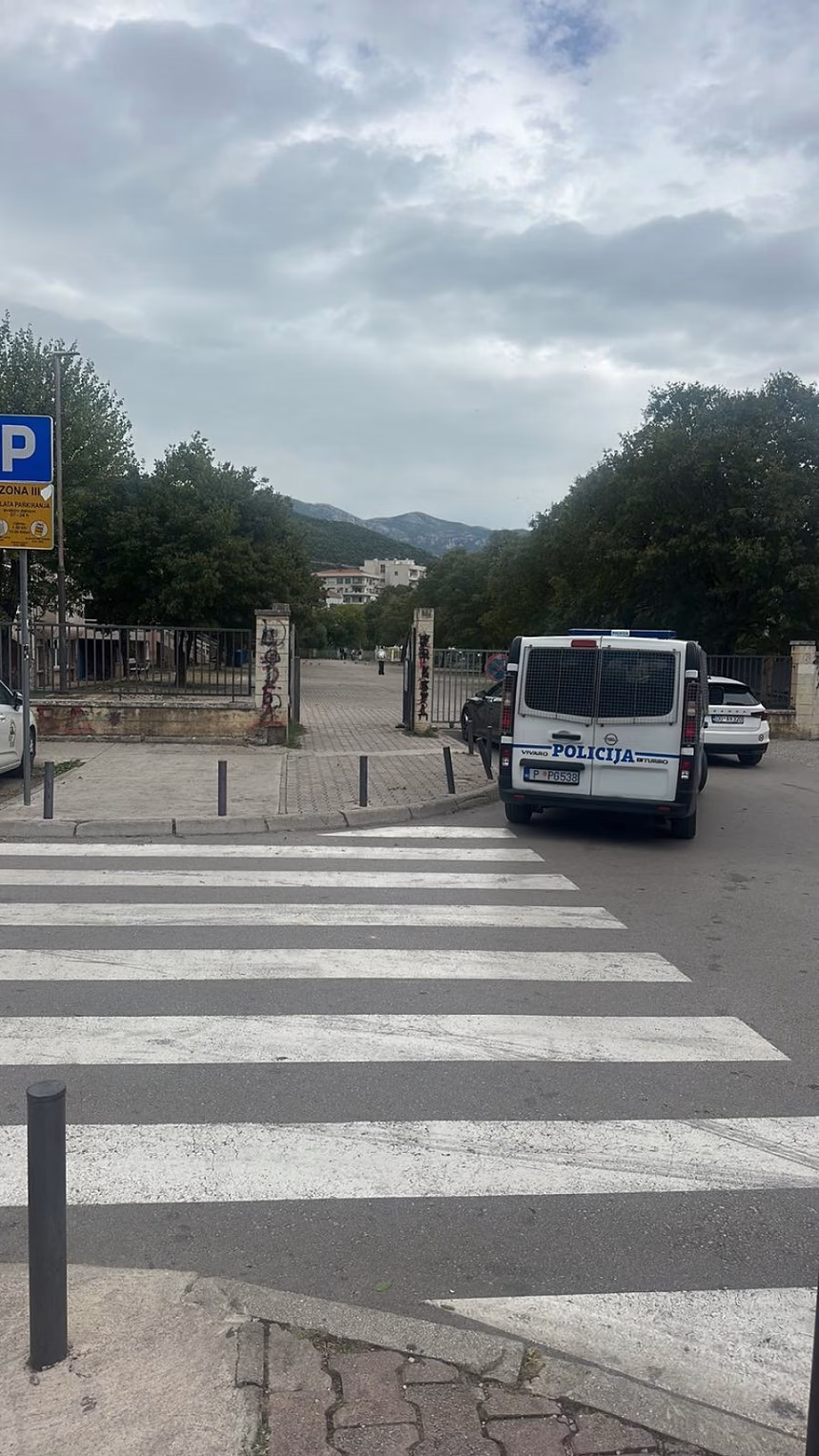 Vršnjačko nasilje u blizini škole u Budvi, reagovala policija