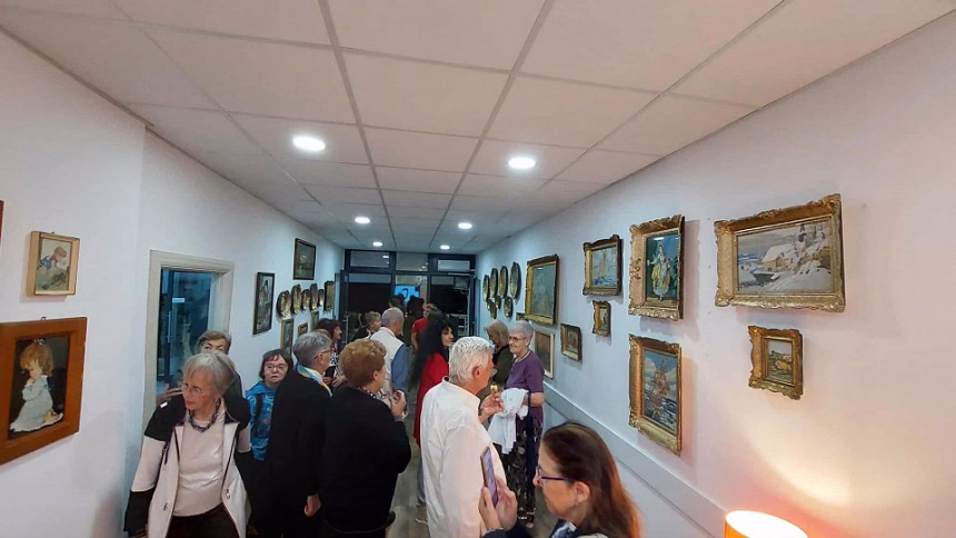 U Crvenom krstu Budva umjetnost i tradicija utkali ljubav u srca i generacije