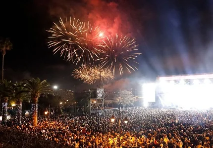 Budva u prazničnom ruhu: Koncerti, dron šou i vatromet za sve generacije