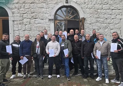 Realizovane dvodnevne obuke za zaštitare lica i imovine u školama