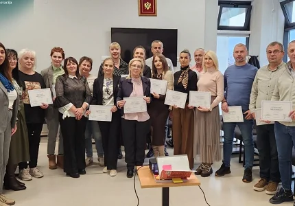 U budvanskim osnovnim školama realizovane obuke za sprovođenje preventivnog programa „Vještine za adolescenciju“  