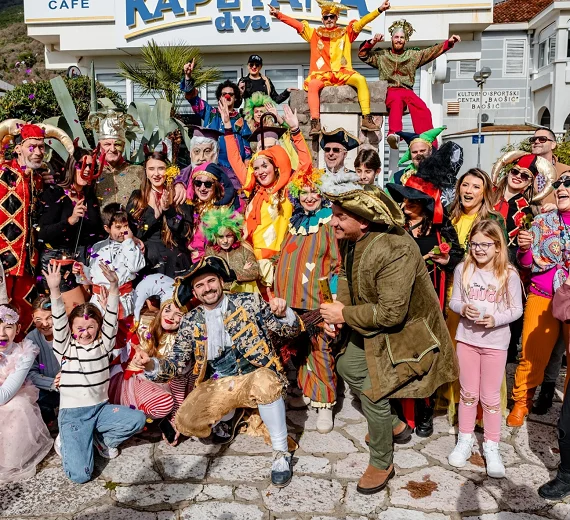 Abrum najavio 57. Praznik mimoze: Maškarani vozić pozvao grad na feštu