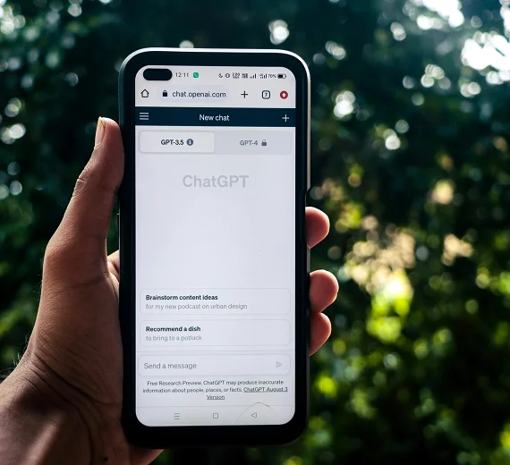 Novi trend ChatGPT karikatura - rizik za privatnost
