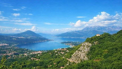 Od vjenčanja do vinograda – život i običaji Grblja
