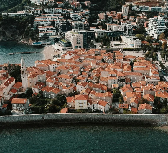 Očišćeni odvodi smanjili poplave u Budvi, Stari grad i dalje problematičan zbog atmosferske kanalizacije