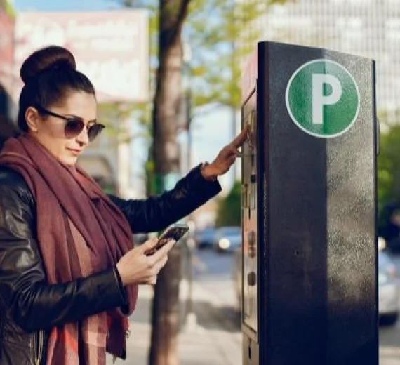 Za neplaćeno parkiranje u Budvi od 1. marta 50 eura