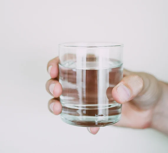 Prekid vodosnabdijevanja u više budvanskih naselja: obezbijeđene cisterne sa vodom