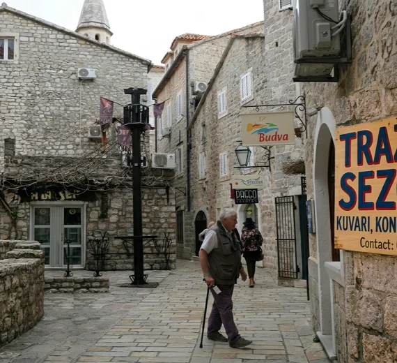 Budvi fali 5.000 radnika, stranci postaju stub sezone