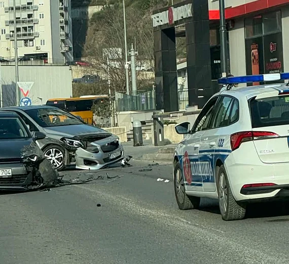 Za 24 sata 18 saobraćajnih nezgoda, dvije u Budvi 