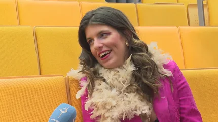 Monodrama koja razotkriva balkanske apsurde oduševila budvansku publiku