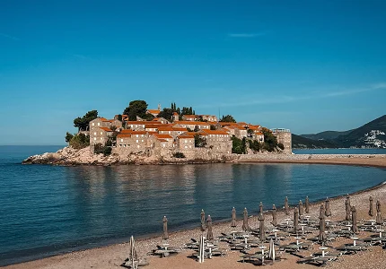 Vlada: Na korak od dogovora da Sveti Stefan ponovo postane svjetska turistička destinacija