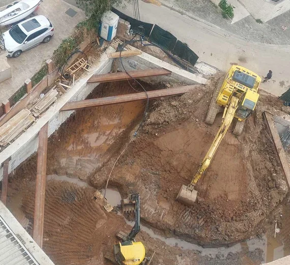 Budva: Stanari zgrade u centru grada sumnjaju u nezakonitu gradnju