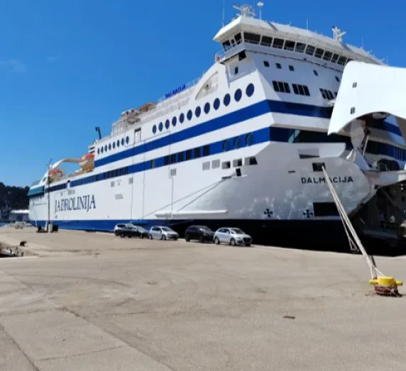 Ni tokom predstojeće ljetnje sezone nema broda na pomorskoj liniji Bar –Bari?