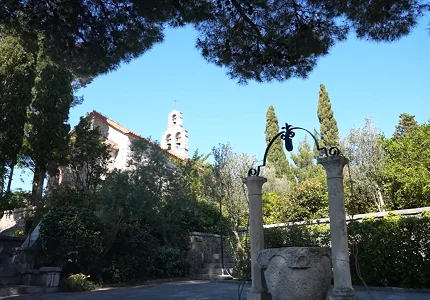 (VIDEO) Vodimo vas u unutrašnjost Svetog Stefana! 