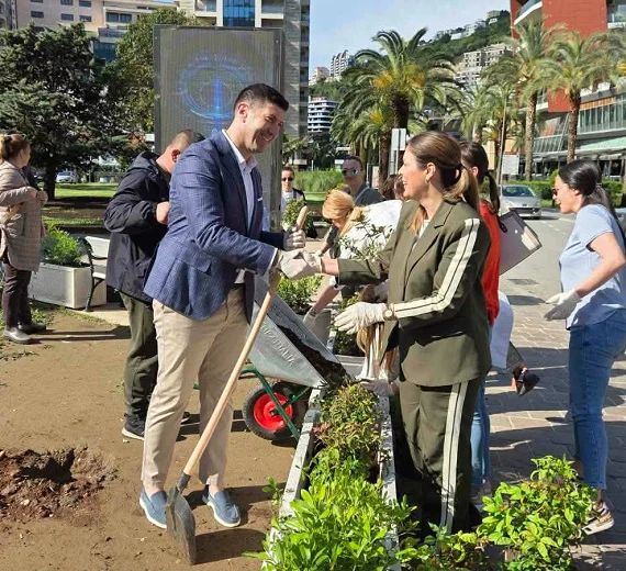 Budva: Sadnjom biljaka i edukacijom obilježen Dan planete Zemlje