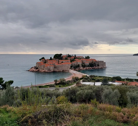 Ukinuto priznanje izvršenja arbitražne odluke za Sveti Stefan