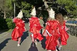 (FOTO) Počeo Abrum, veselje, muzika i igra na ulicama Budve