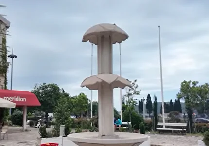 Jedna fontana odlazi u zaborav, a druga dobija novo ruho