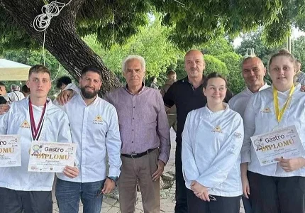 Dominacija budvanskih srednjoškolaca: Nakon Novog Pazara, osvojeno još sedam medalja na Gastro festivalu u Nišu