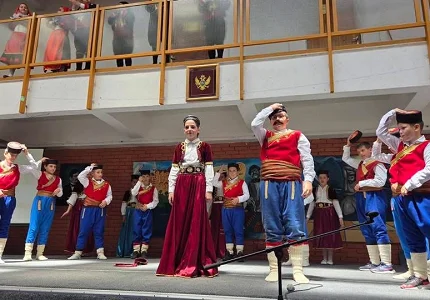 U OŠ ‘Stefan Mitrov Ljubiša’ održana predstava povodom Dana nezavisnosti