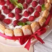 Torta sa piškotama i malinama – lagani kremasti desert